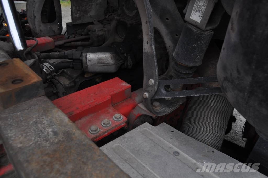 Mercedes-Benz Arocs 2751 L 6X2 Camiones volquete para virutas de madera