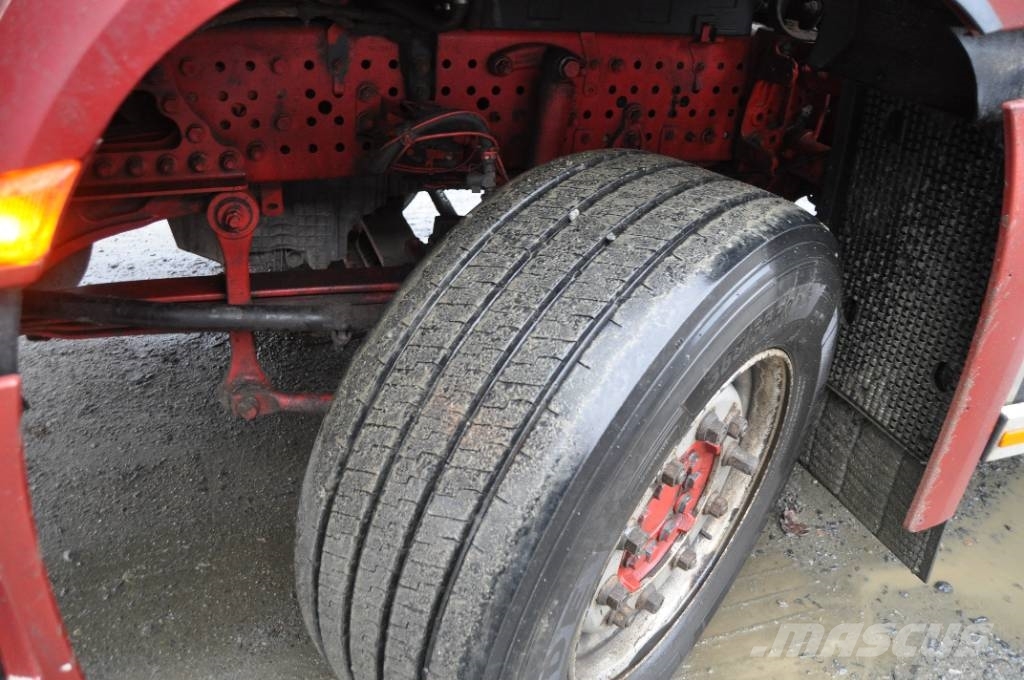 Mercedes-Benz Arocs 2751 L 6X2 Camiones volquete para virutas de madera