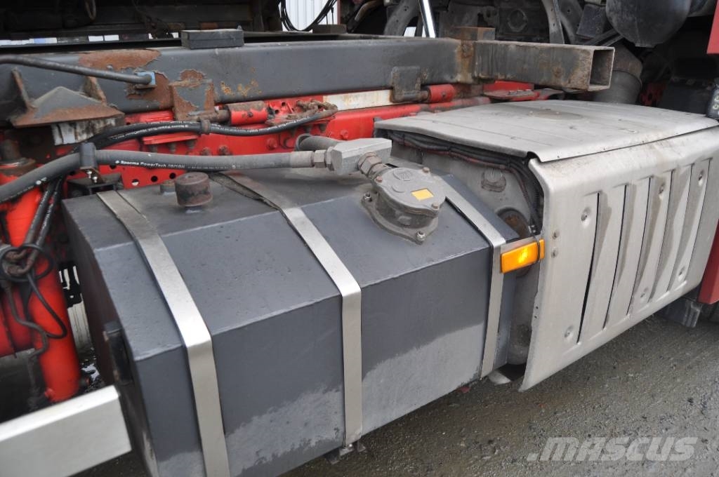Mercedes-Benz Arocs 2751 L 6X2 Camiones volquete para virutas de madera