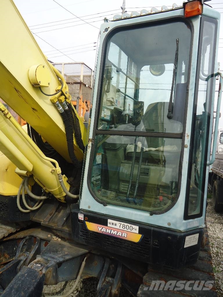 Yanmar B7-5A Midikaivukoneet 7t - 12t