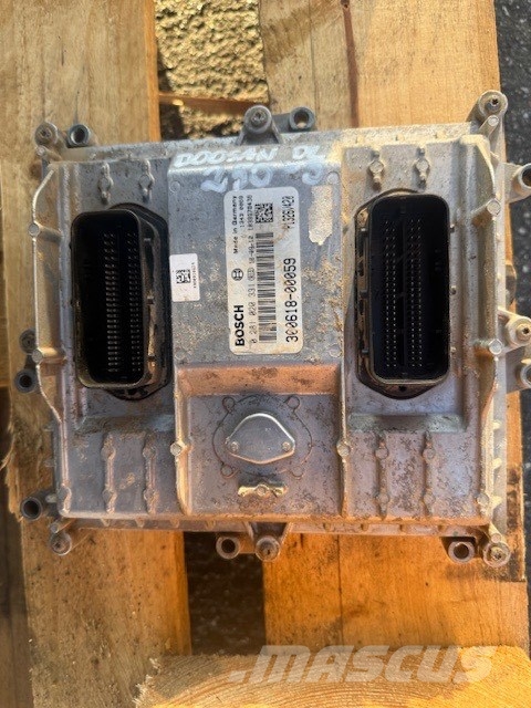 Doosan DL06-LEL01 USED ENGINE DL 250-5 Двигатели