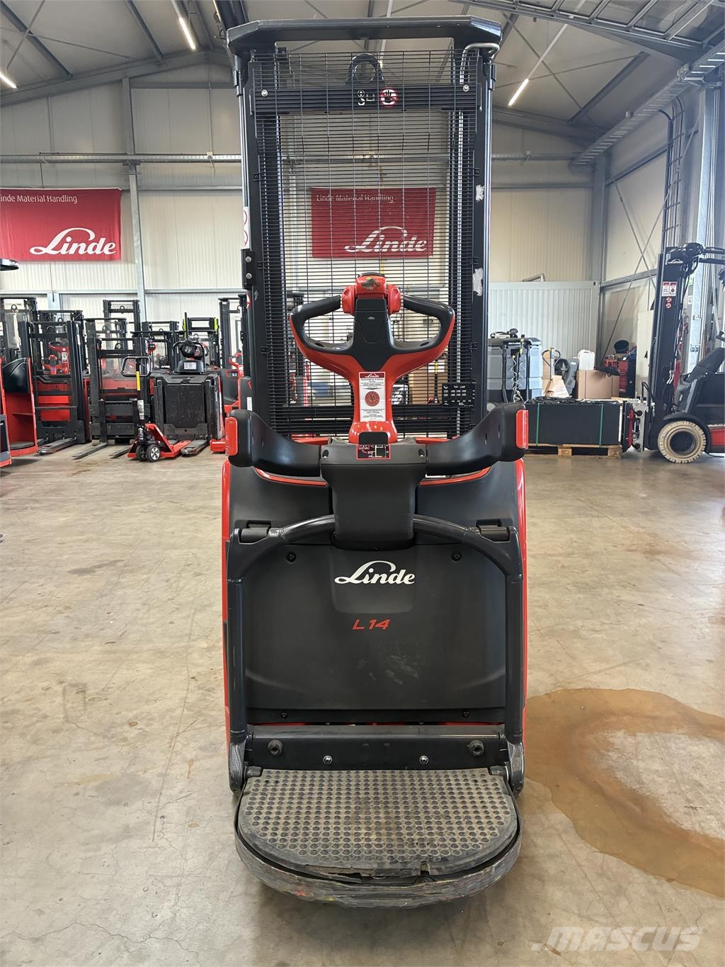 Linde L14AP شاحنات مناولة ذاتية الدفع