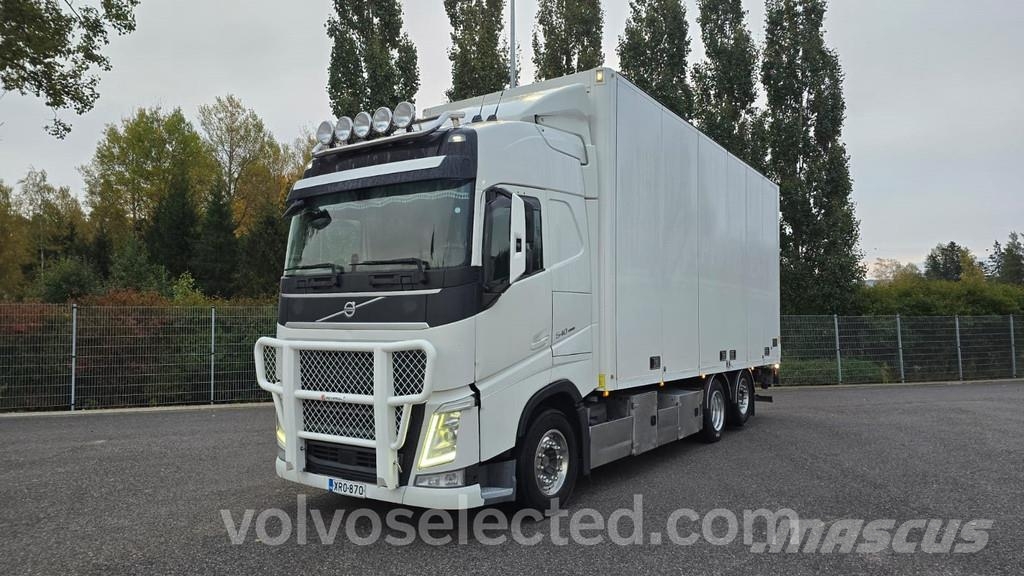 Volvo FH 厢式货车