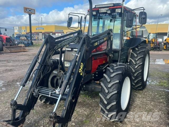 VALTRA 900 MED LASTARE Traktorer