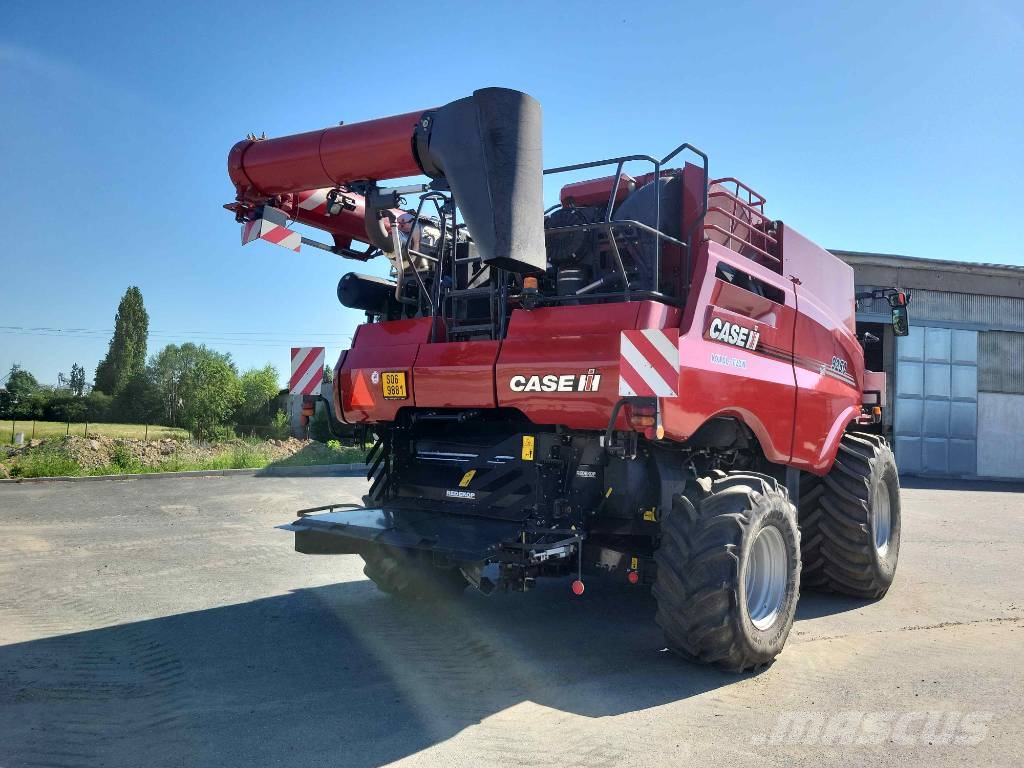 Case IH 9250 Axial Flow + MacDon FD 235 + trailer Cosechadoras combinadas