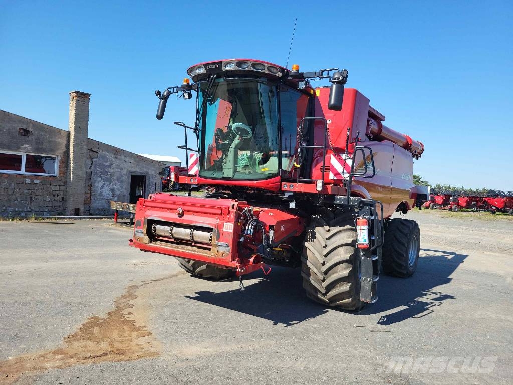 Case IH 9250 Axial Flow + MacDon FD 235 + trailer Cosechadoras combinadas