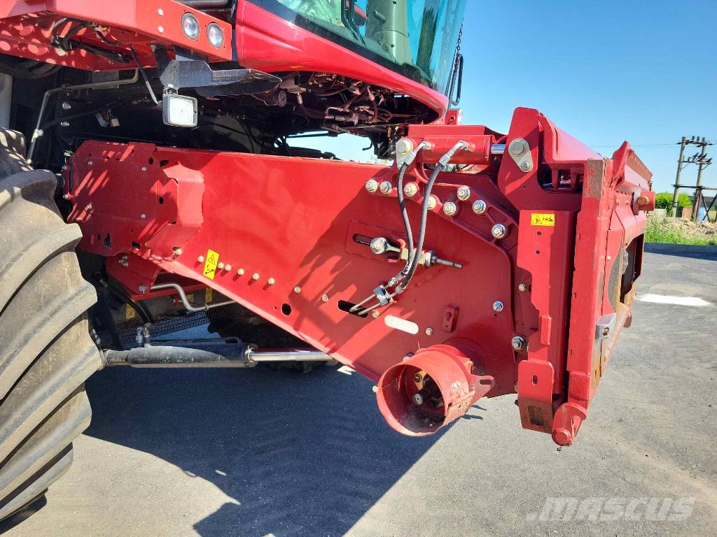 Case IH 9250 Axial Flow + MacDon FD 235 + trailer Cosechadoras combinadas