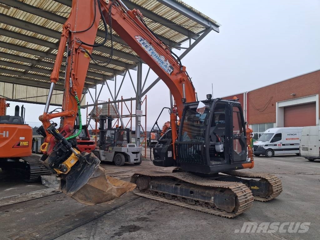Hitachi ZX 135 US-6 Engcon Kāpurķēžu ekskavatori