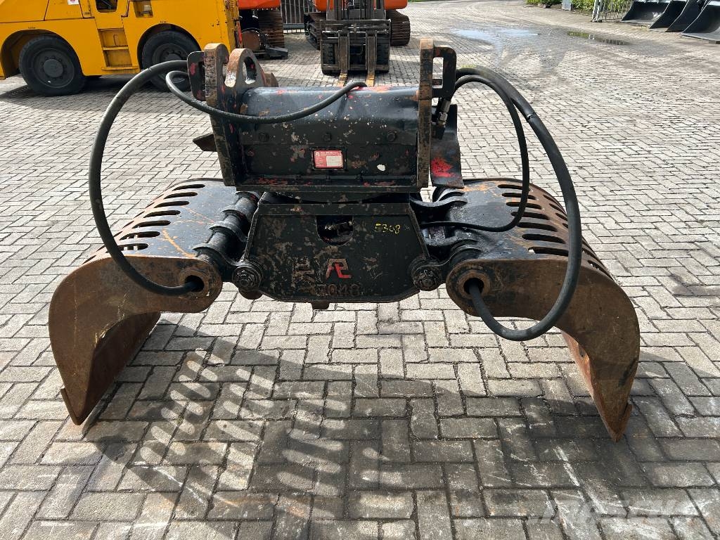 Pladdet S800 D Grapples