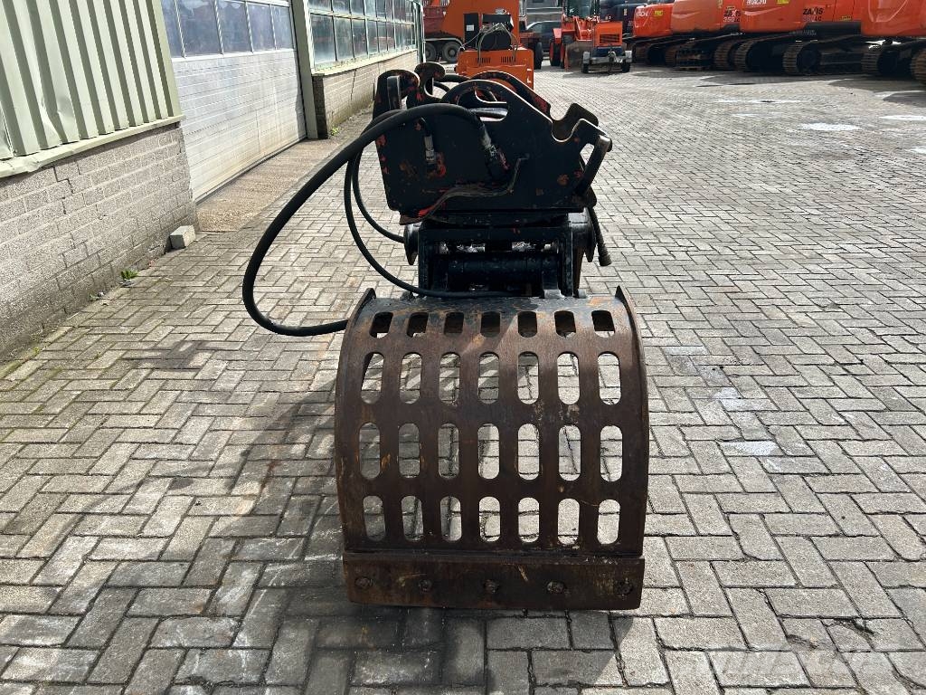 Pladdet S800 D Grapples