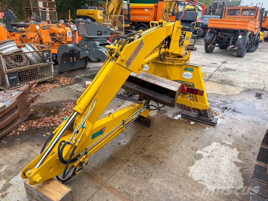 Griesser HK5000 Heckbagger Zapfwelle Mini excavadoras < 7t