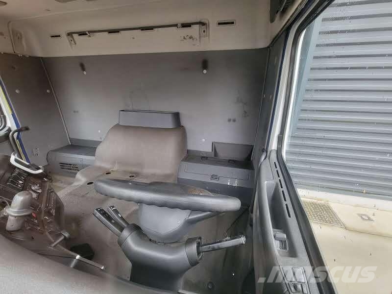Volvo FM - DAY CAB - L1 H1 驾驶室与内部