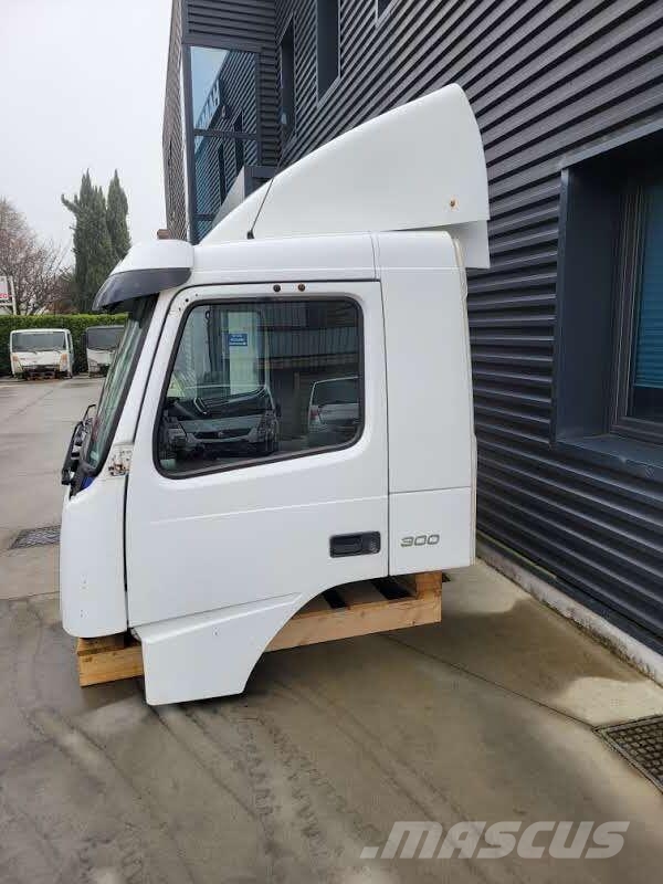 Volvo FM - DAY CAB - L1 H1 驾驶室与内部