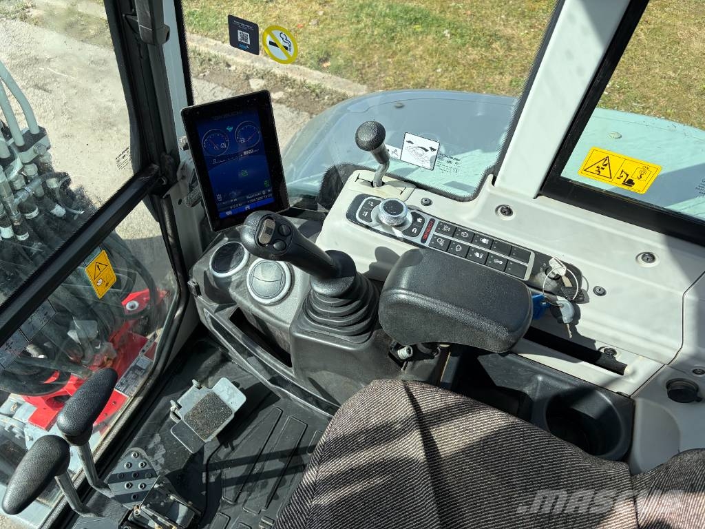 Takeuchi TB 335R V3 小型挖土機/掘鑿機<7t(小型挖掘機)