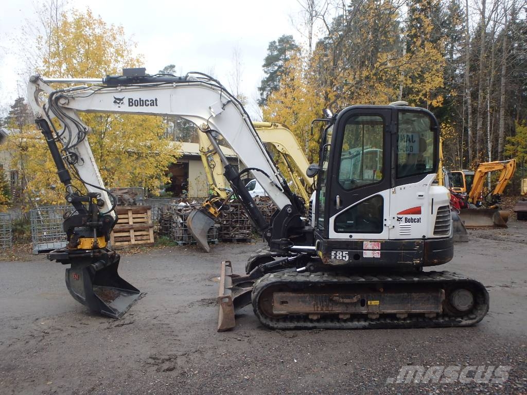 Bobcat E 85 Engcon pihdeillä Midibagger 7t - 12t