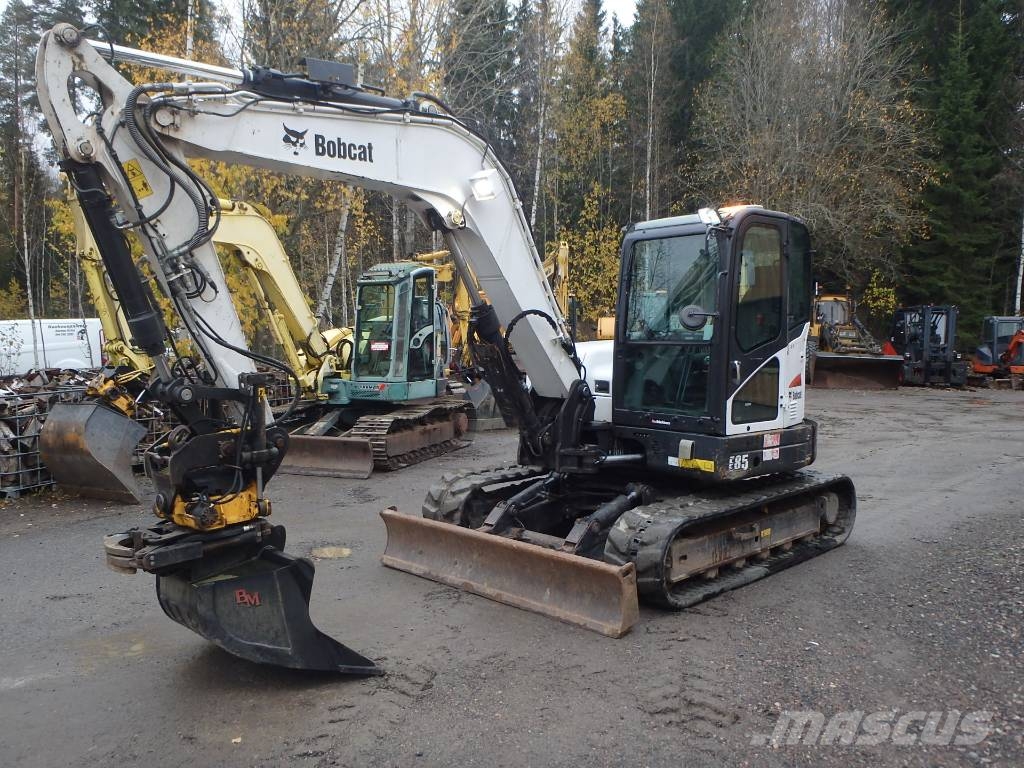 Bobcat E 85 Engcon pihdeillä Midibagger 7t - 12t