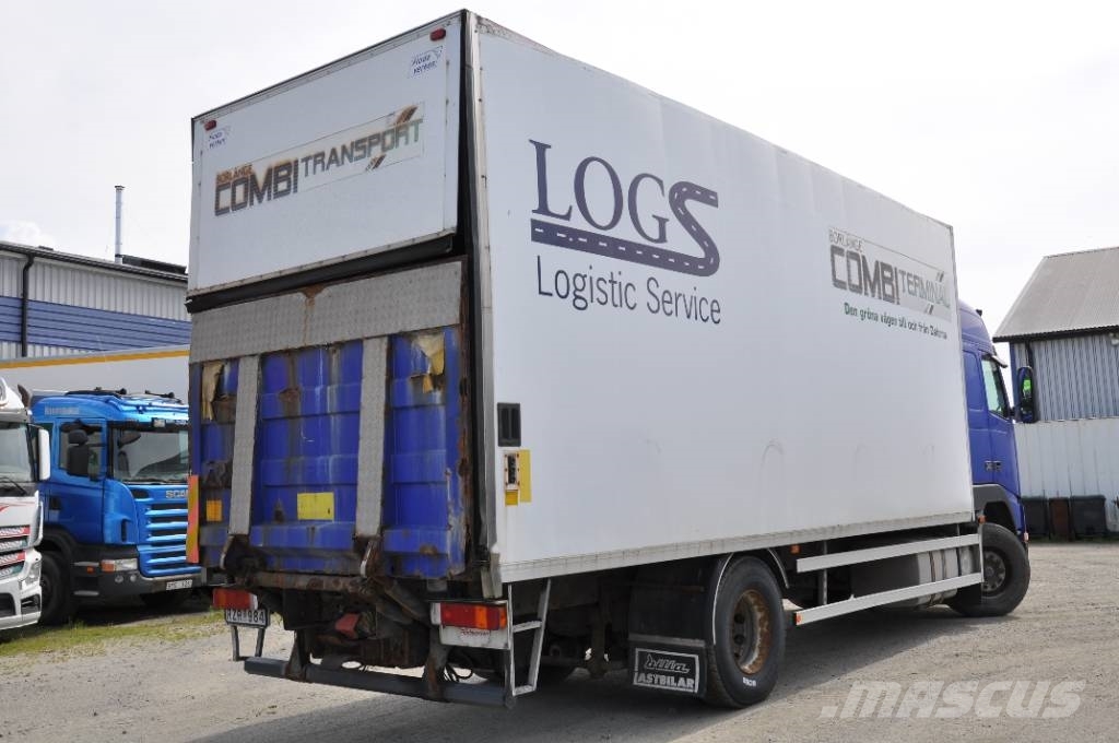 Volvo FH12 380 4X2 Furgons
