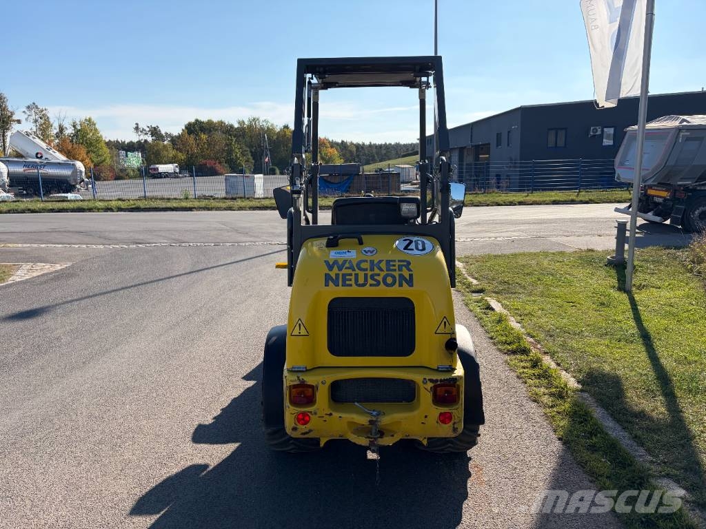 Wacker Neuson WL 20 Incarcator pe pneuri