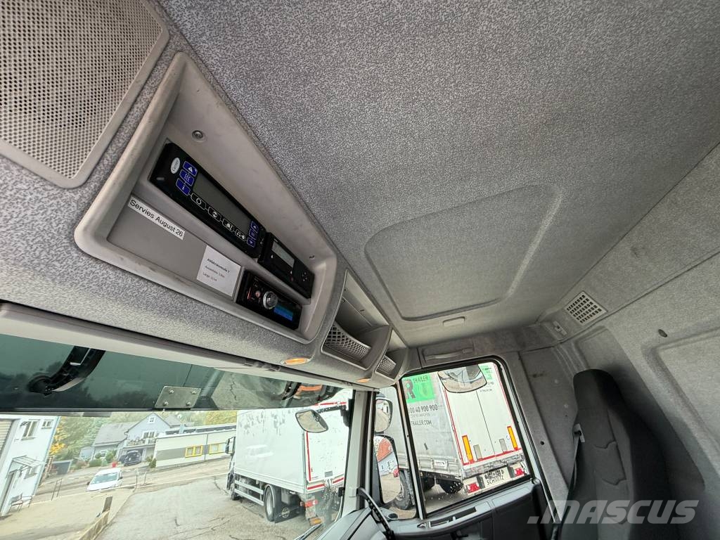 Iveco Stralis 260 S40 Autotransporteri