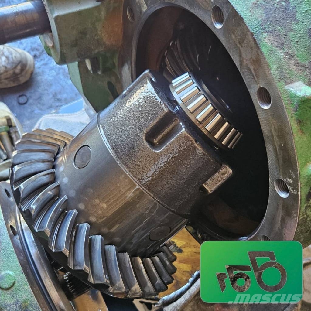 John Deere 7830 Differential 30x13 Axle insert R133867 R13075 Převodovka