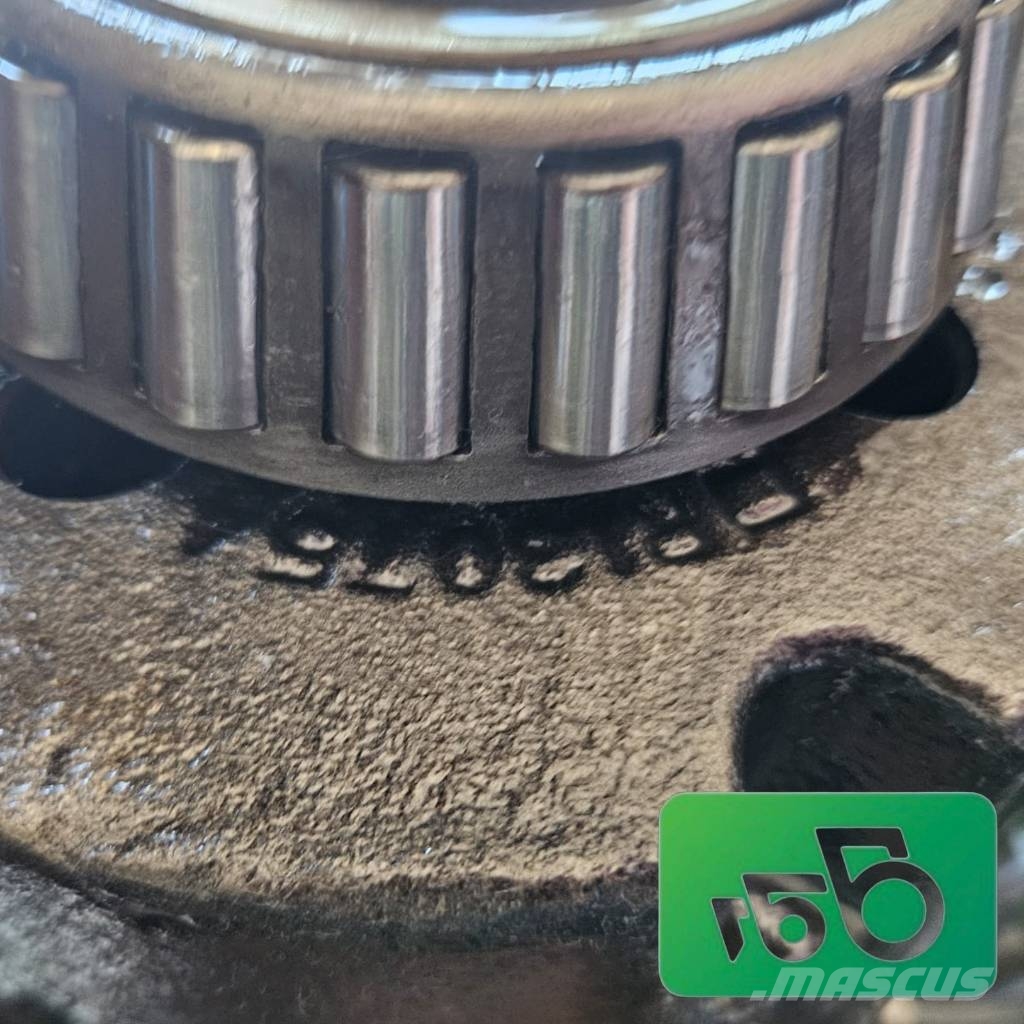 John Deere 7830 Differential 30x13 Axle insert R133867 R13075 Převodovka