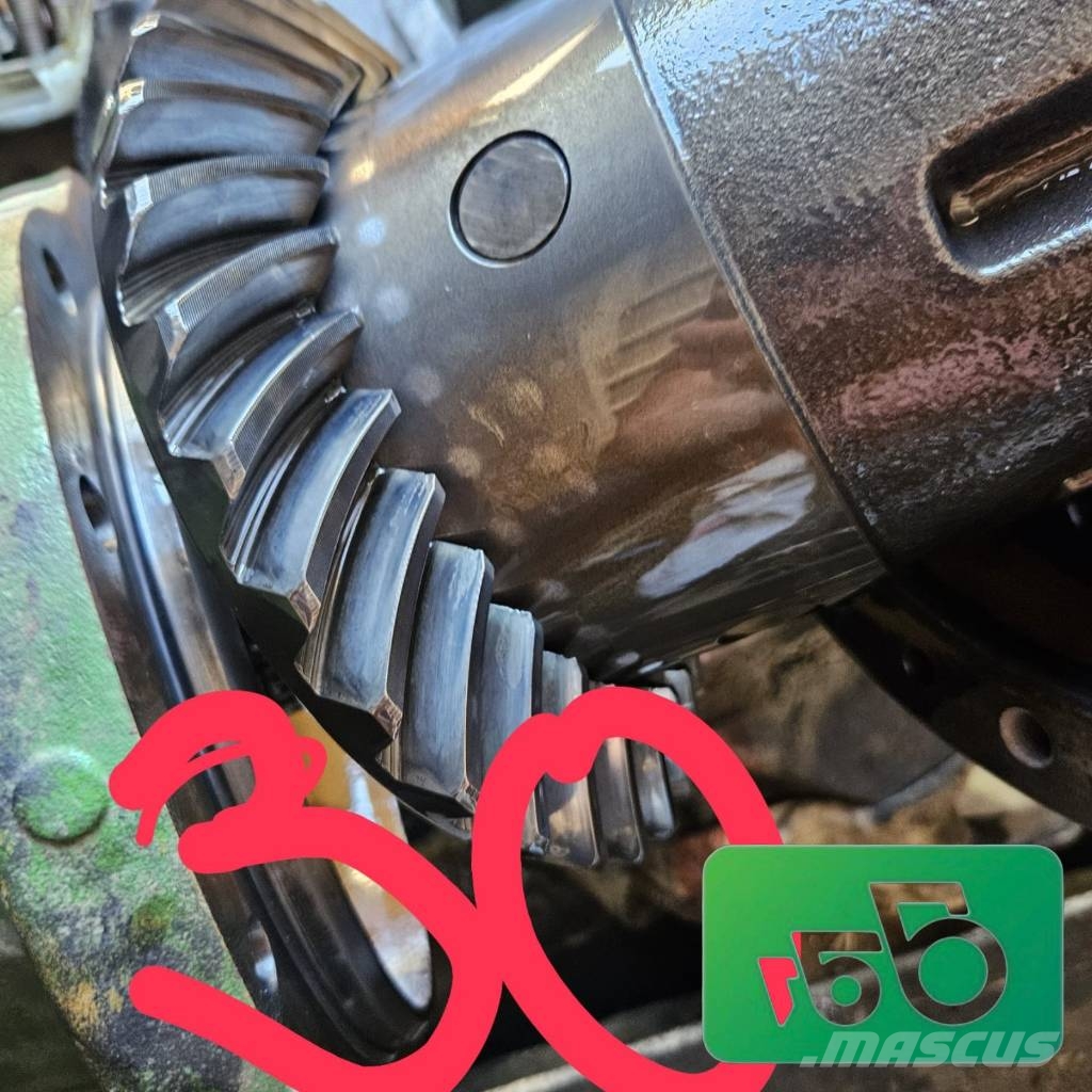 John Deere 7830 Differential 30x13 Axle insert R133867 R13075 Převodovka