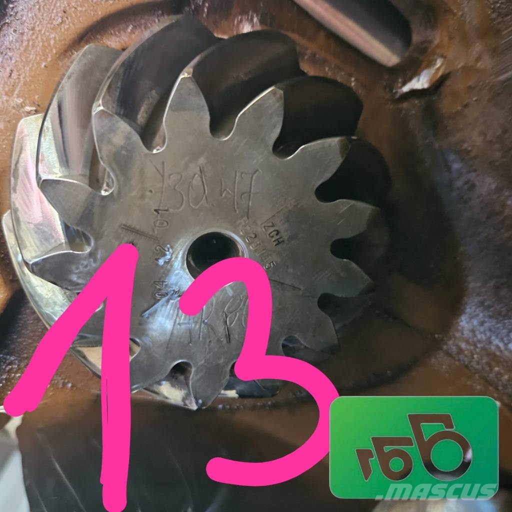 John Deere 7830 Differential 30x13 Axle insert R133867 R13075 Převodovka
