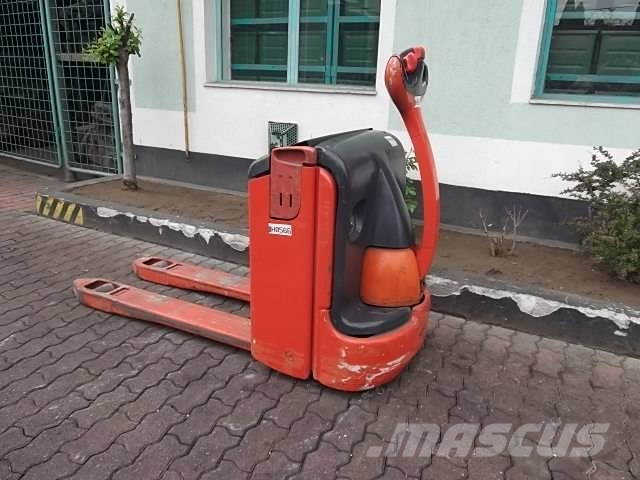 Linde T 18 V-3566 OB شاحنات مناولة ذاتية الدفع