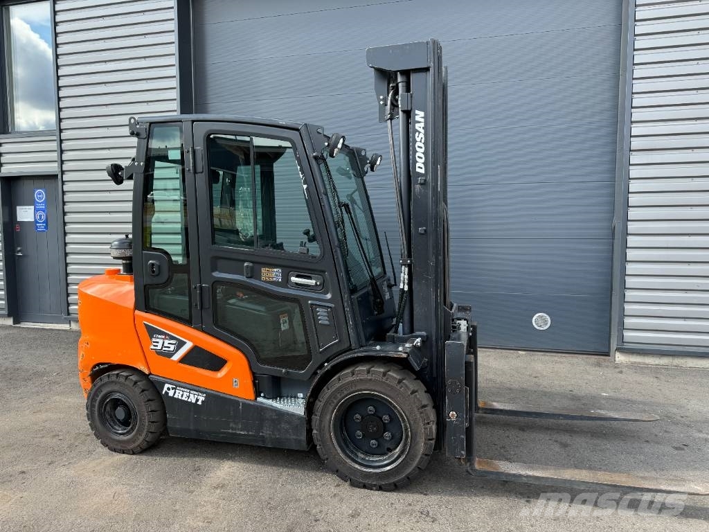 Doosan D35C-9 Vuokratrukki 柴油卡車