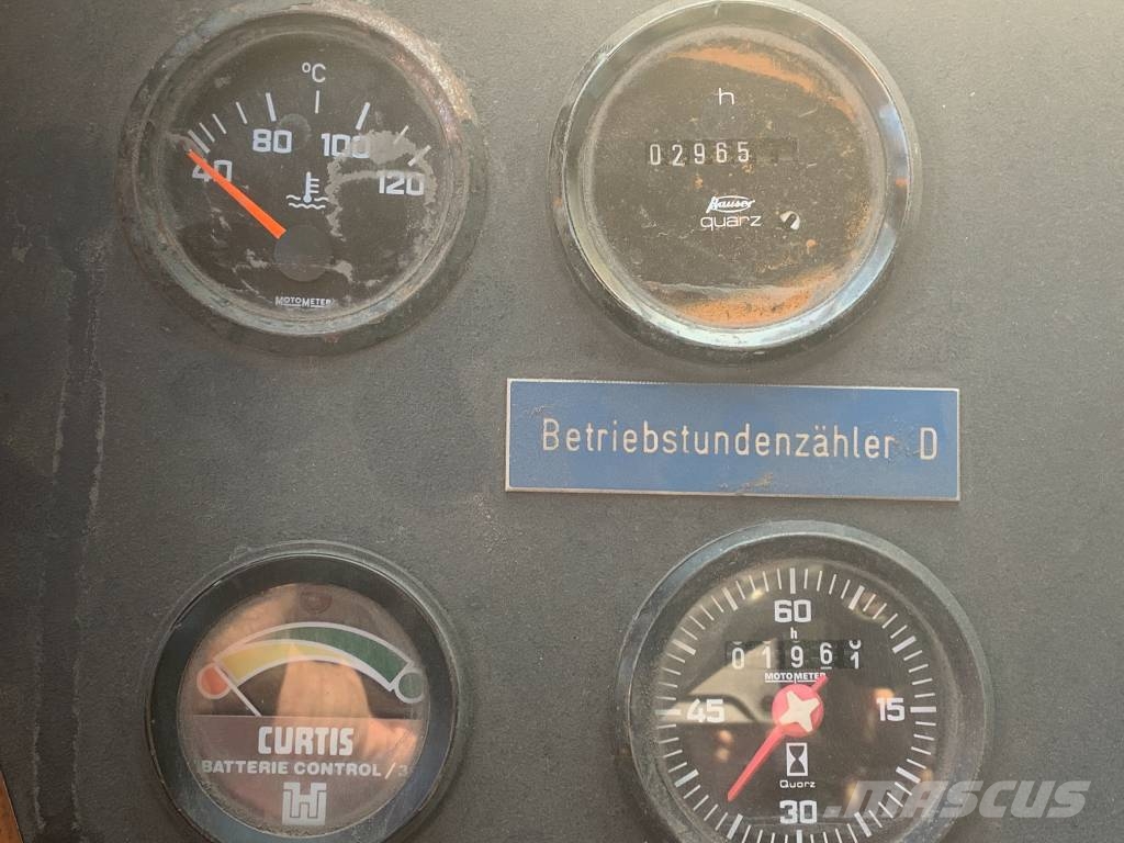 Rofan ZH44 V-1758 EO Lentokenttien kalusto