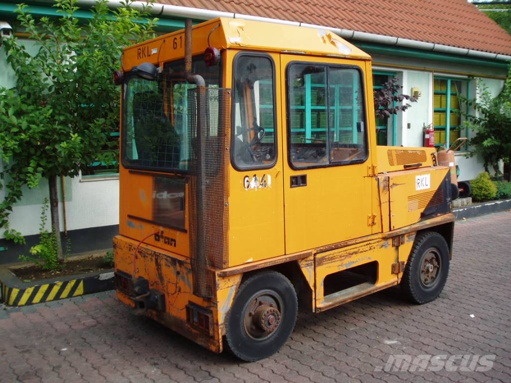 Rofan ZH44 V-1758 EO Lentokenttien kalusto