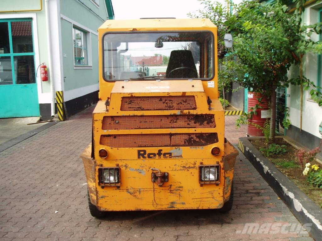 Rofan ZH44 V-1758 EO Lentokenttien kalusto