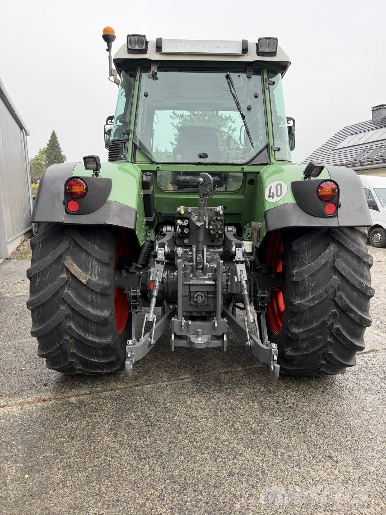 Fendt 712 Vario الجرارات
