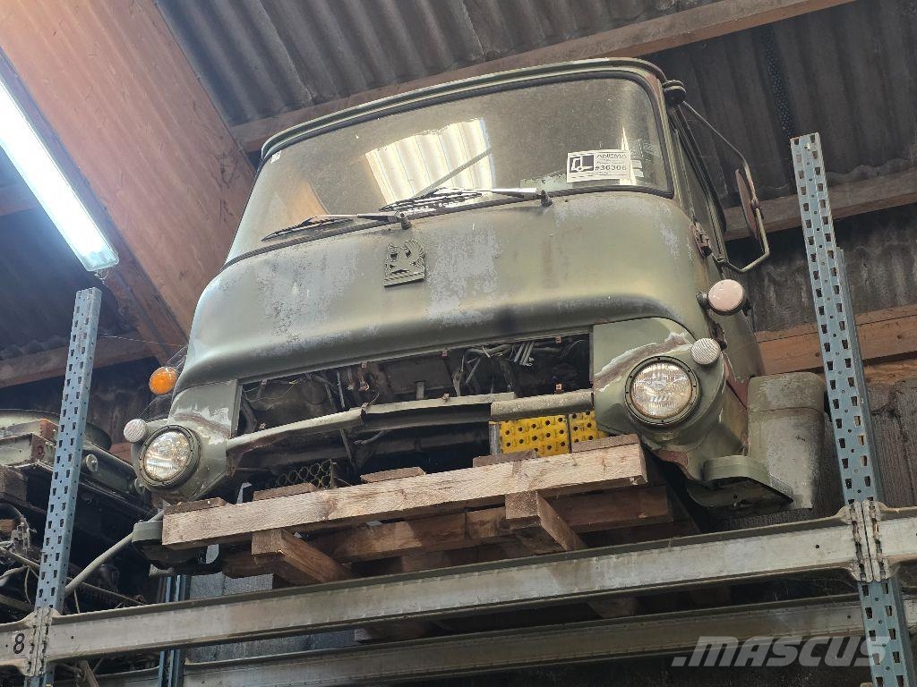 Bedford MJP2 Kabine i unutrašnjost