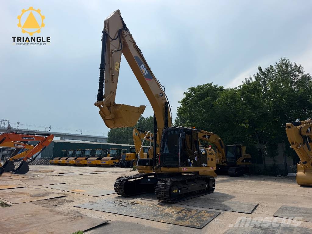 CAT 320 D L 대형 굴삭기 29톤 이상