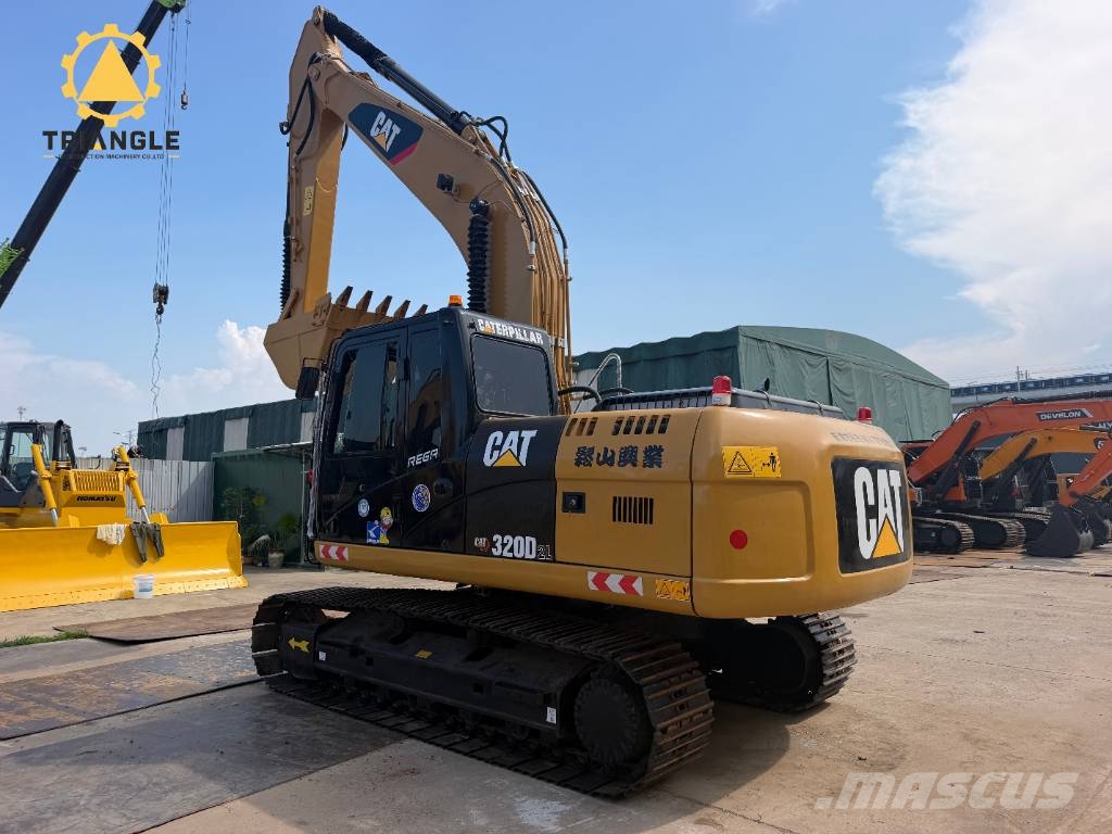 CAT 320 D L 대형 굴삭기 29톤 이상
