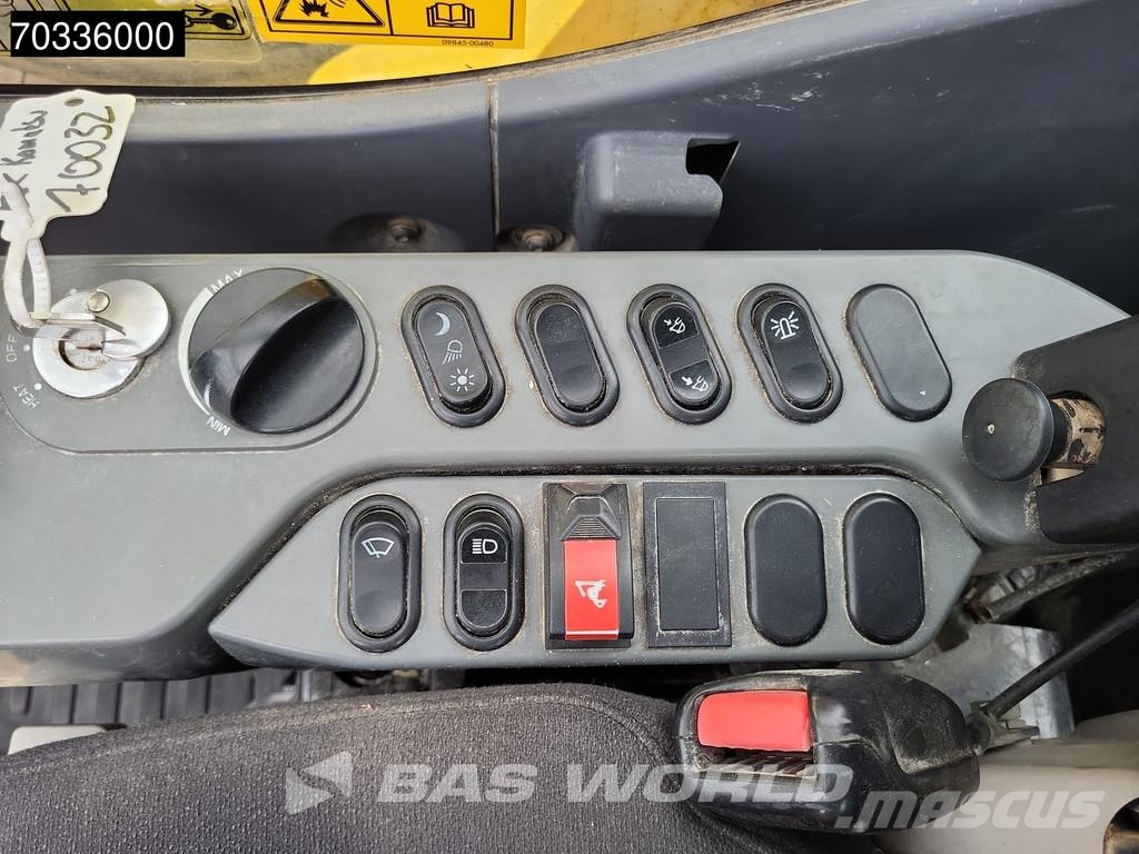Komatsu PC360 NLC-11 대형 굴삭기 29톤 이상