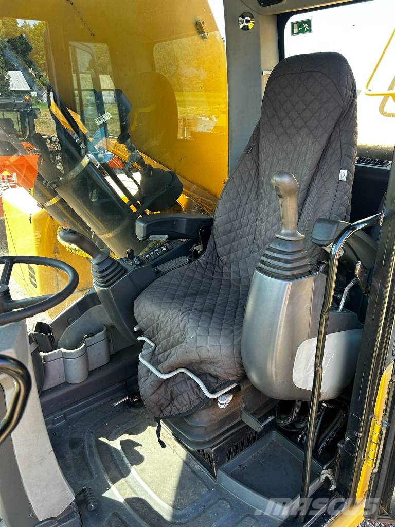 CAT M 325 D L MH مناولات المخلفات / مناولات صناعية