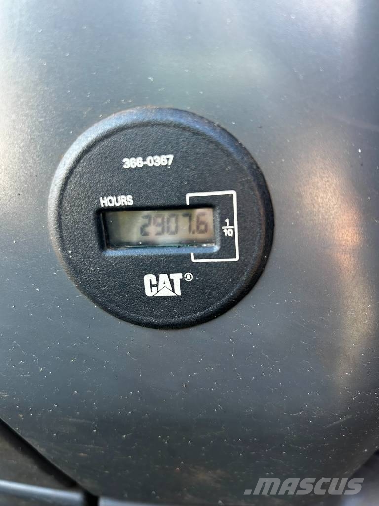 CAT M 325 D L MH مناولات المخلفات / مناولات صناعية