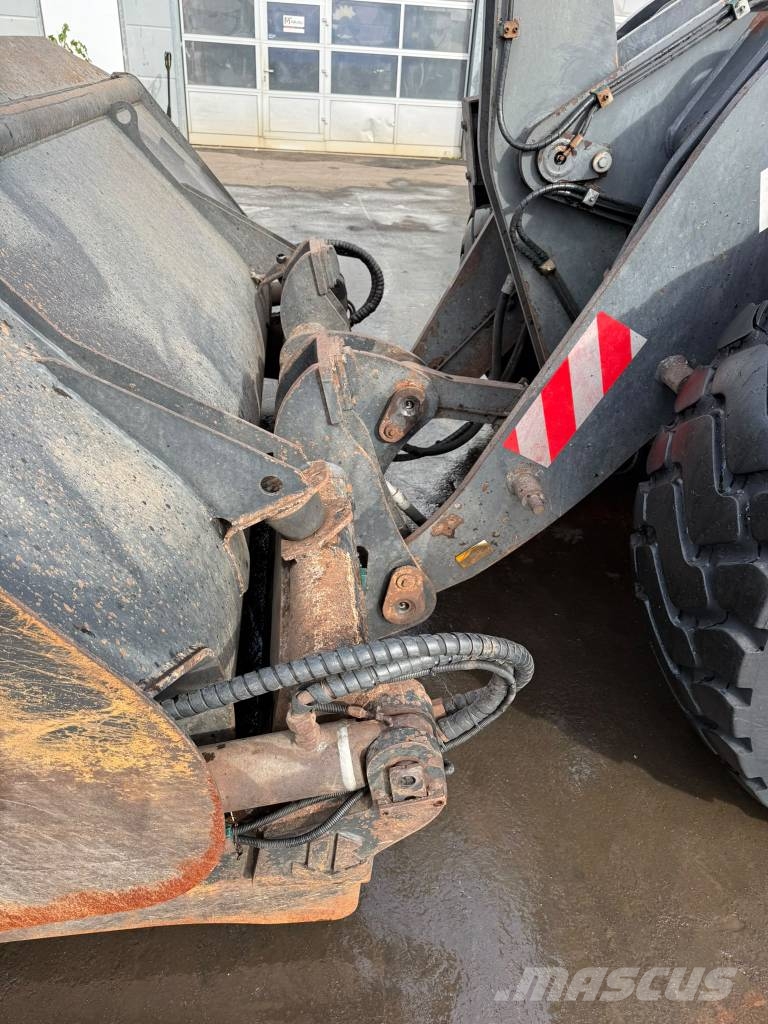 Doosan DL 200-7 //BJ. 2021/7460H/ZSA/Hochkippschaufel Radlader