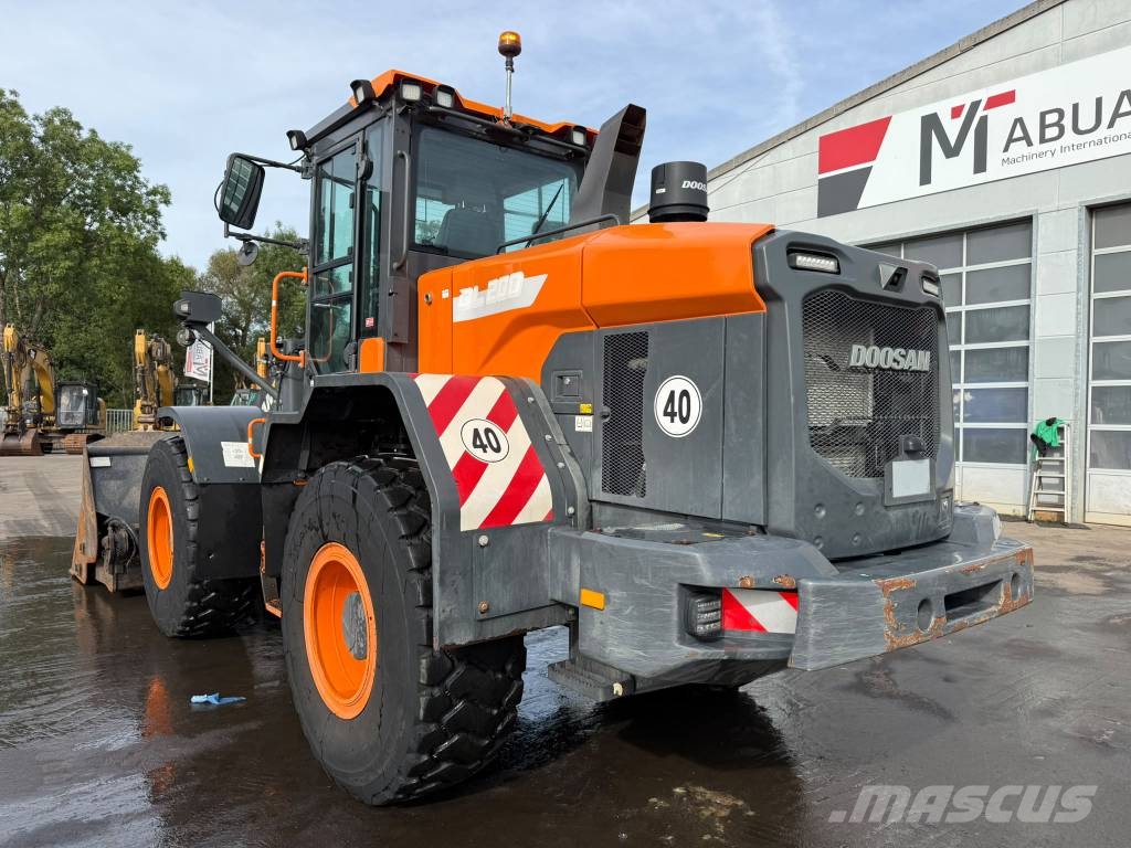 Doosan DL 200-7 //BJ. 2021/7460H/ZSA/Hochkippschaufel Radlader