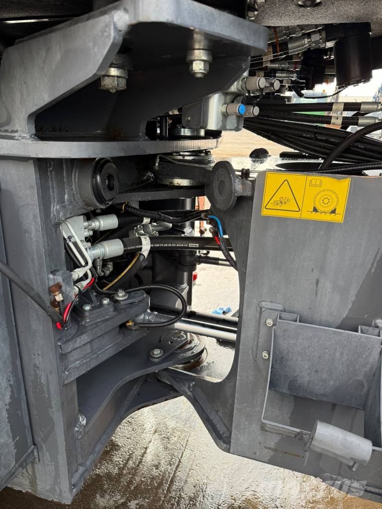 Doosan DL 200-7 //BJ. 2021/7460H/ZSA/Hochkippschaufel Radlader