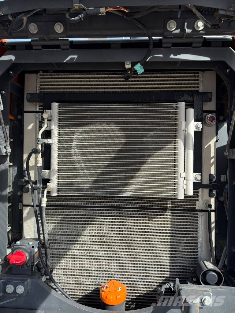 Doosan DL 200-7 //BJ. 2021/7460H/ZSA/Hochkippschaufel Radlader