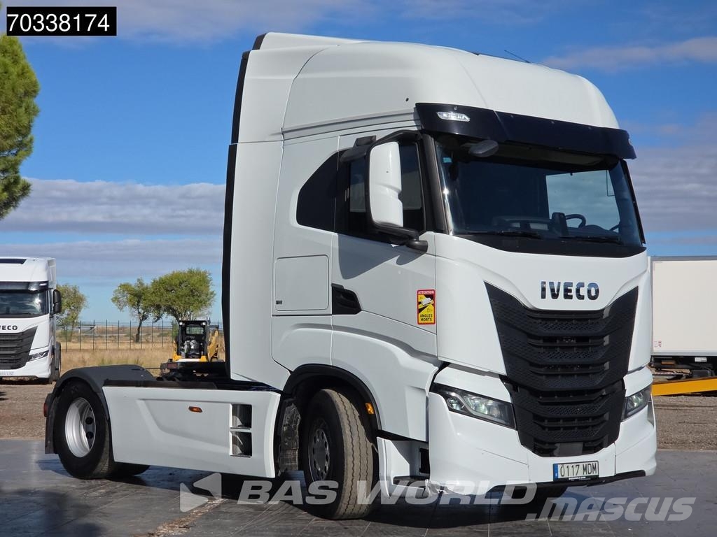 Iveco S-Way 490 4X2 Retarder 2x Tanks Standklima ACC Truck Tractor Units