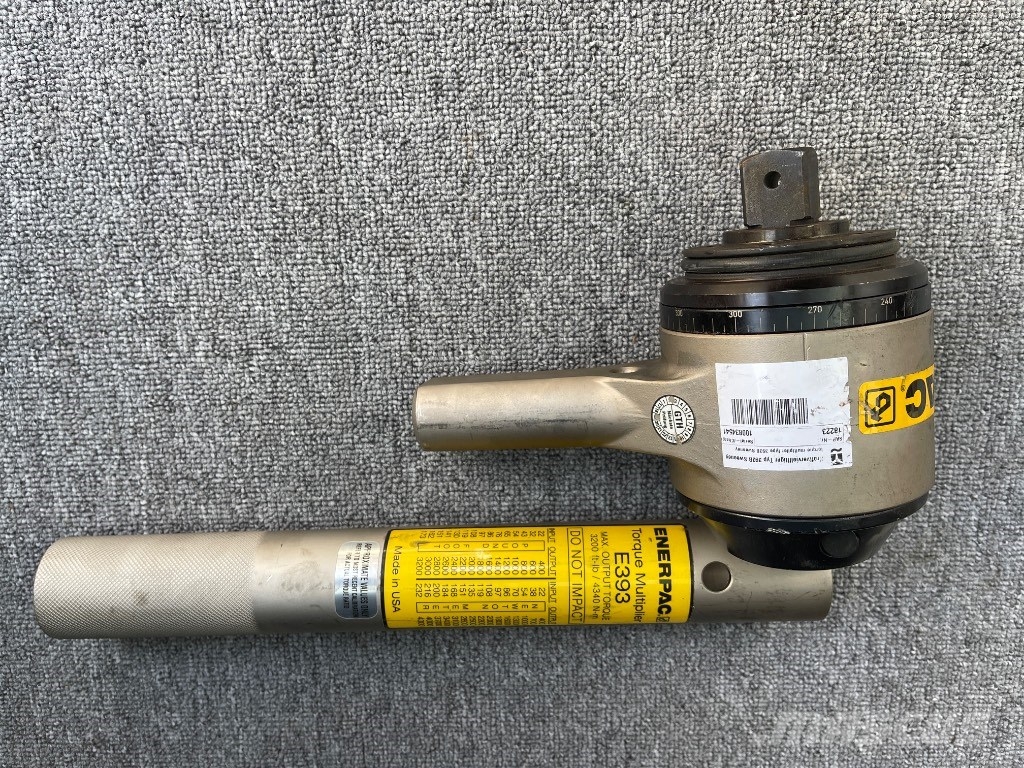 CAT ENERPAC E393 + E219 Bagri goseničarji