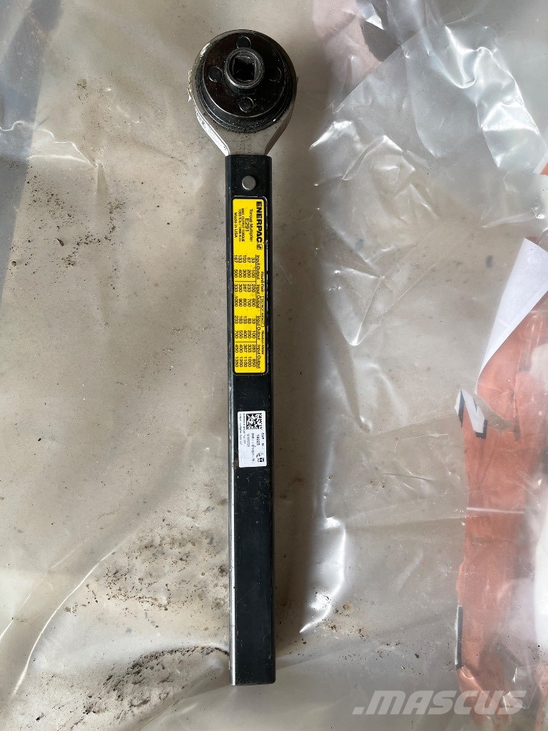 CAT ENERPAC E393 + E219 Bagri goseničarji