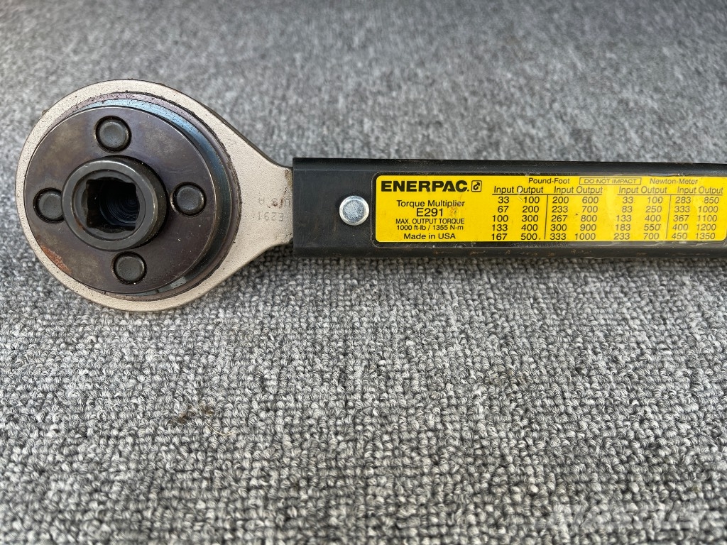 CAT ENERPAC E393 + E219 Bagri goseničarji