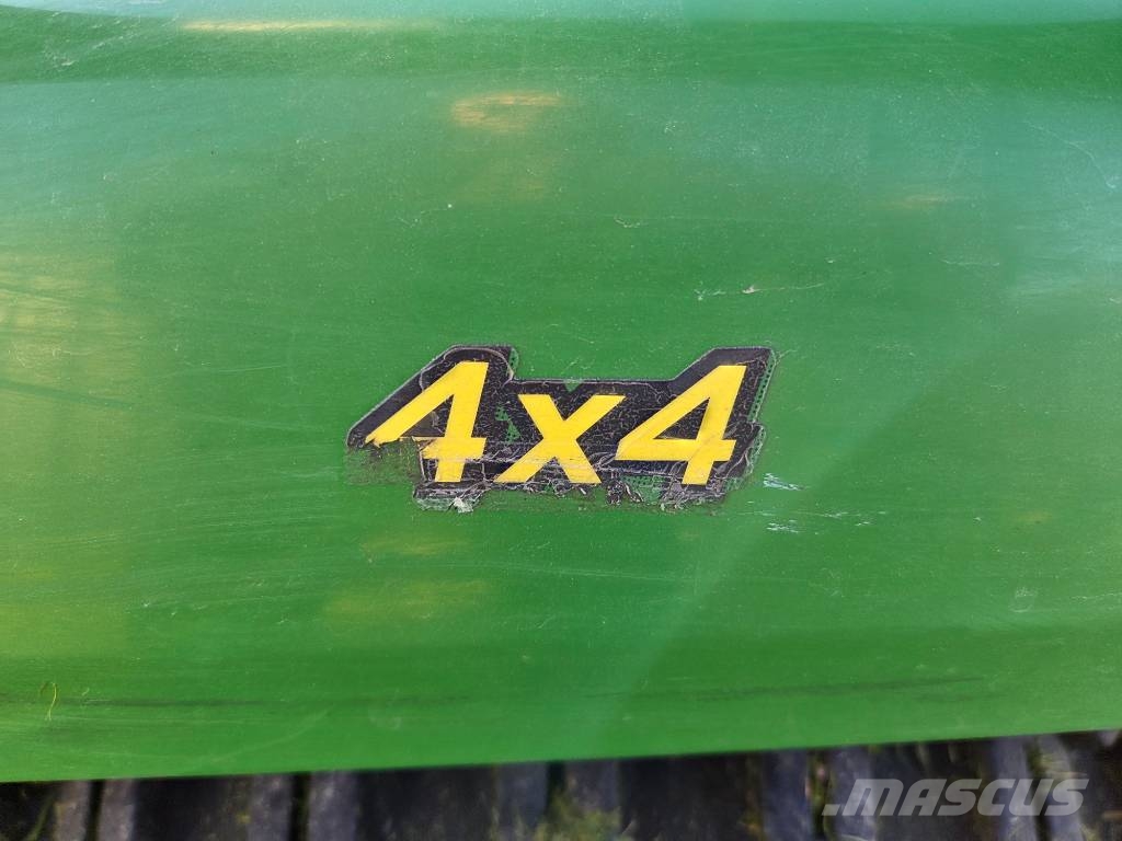John Deere X 748 小型拖拉机