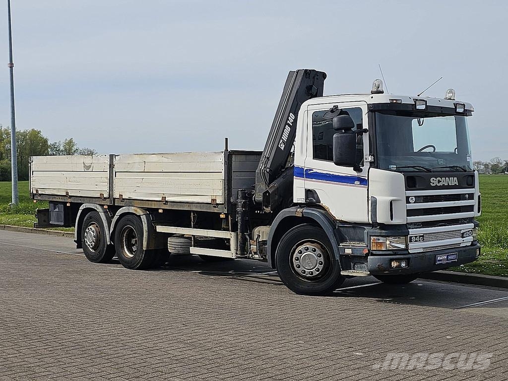 Scania P94.260 6X2 HIAB CRANE Camiones de cama baja