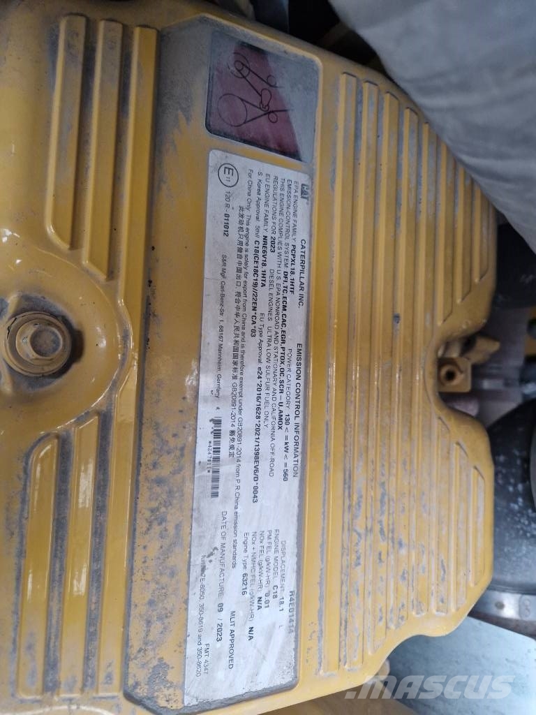 CAT 395 Bagri goseničarji